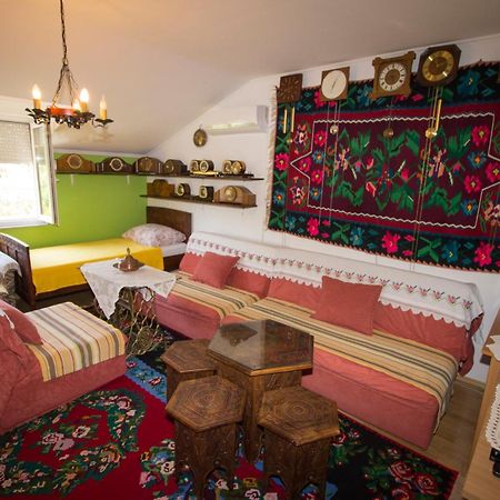 Guest House Благай Екстериор снимка