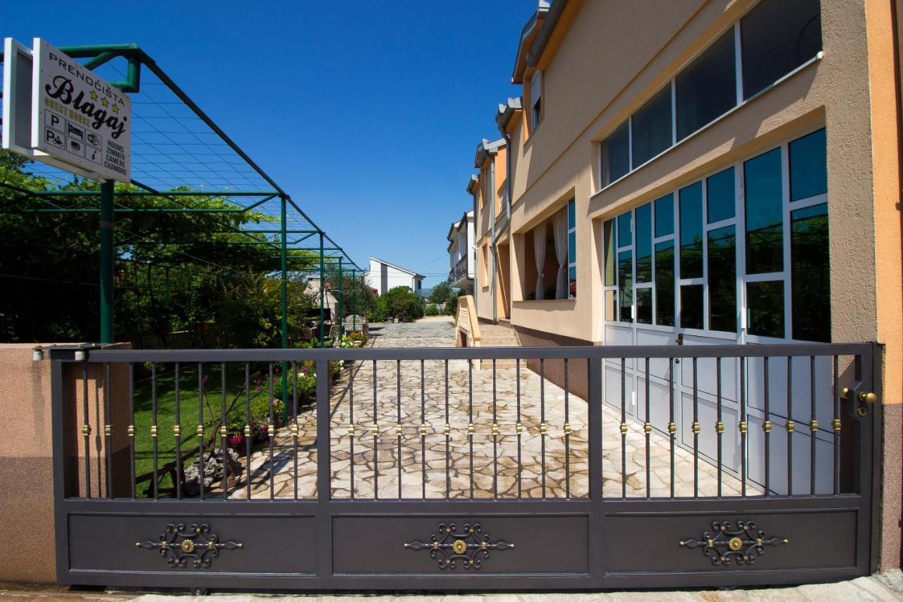 Guest House Благай Екстериор снимка