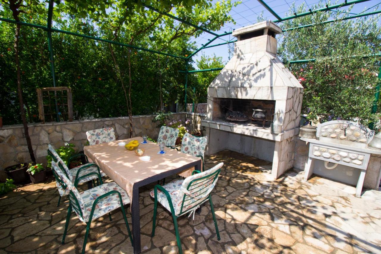 Guest House Благай Екстериор снимка
