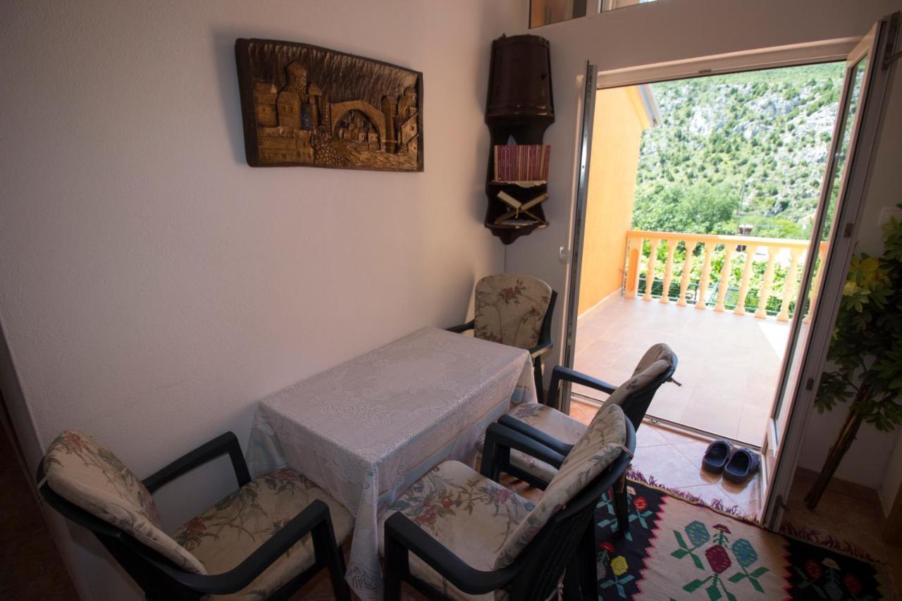 Guest House Благай Екстериор снимка