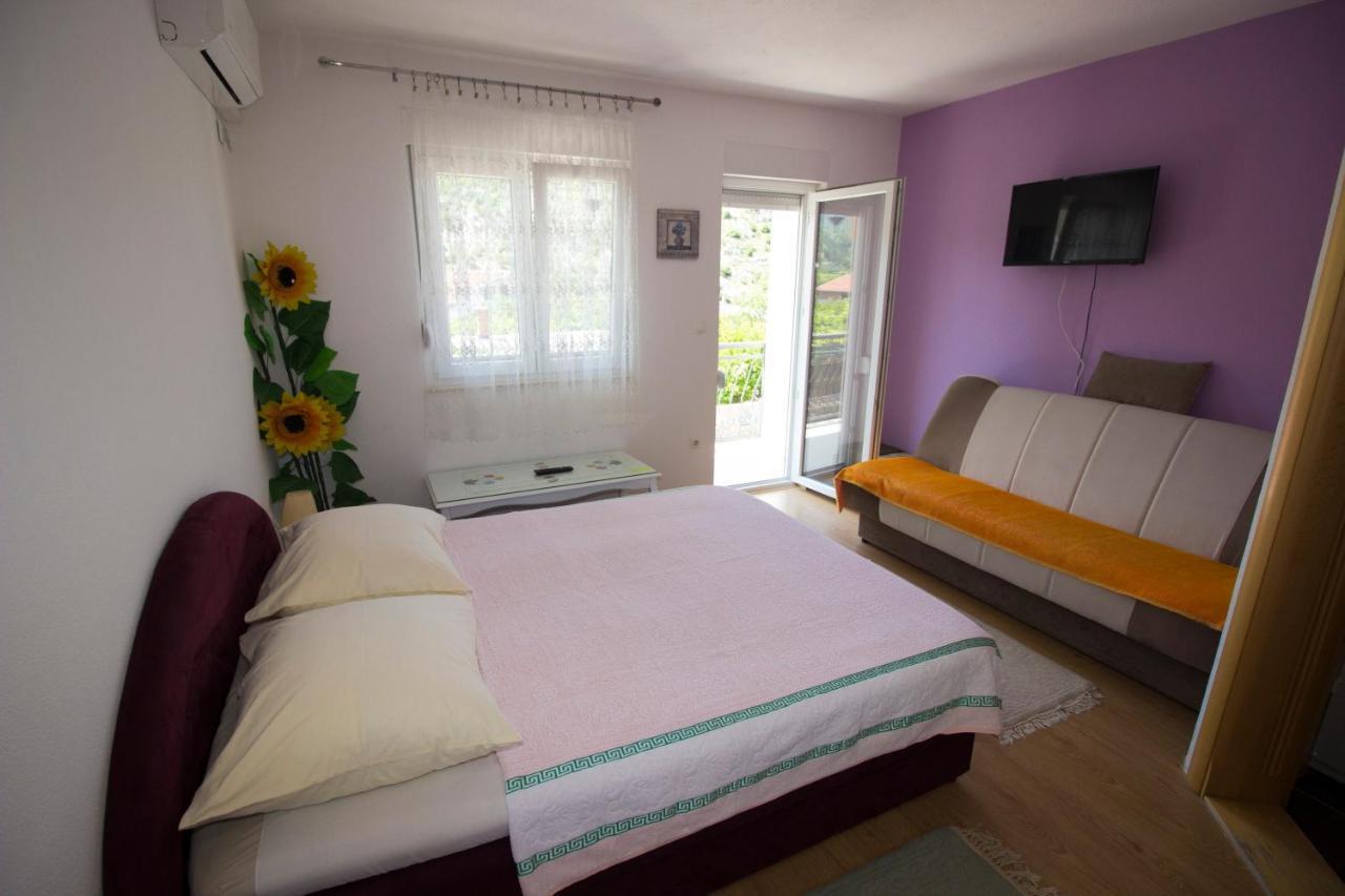 Guest House Благай Екстериор снимка