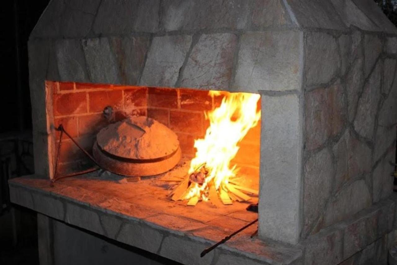 Guest House Благай Екстериор снимка